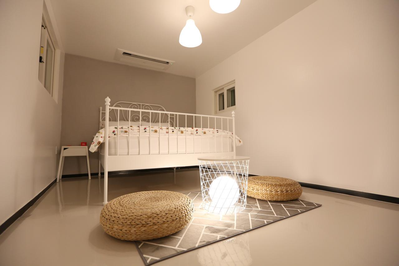 הוילה גנגנאונג Muju House מראה חיצוני תמונה
